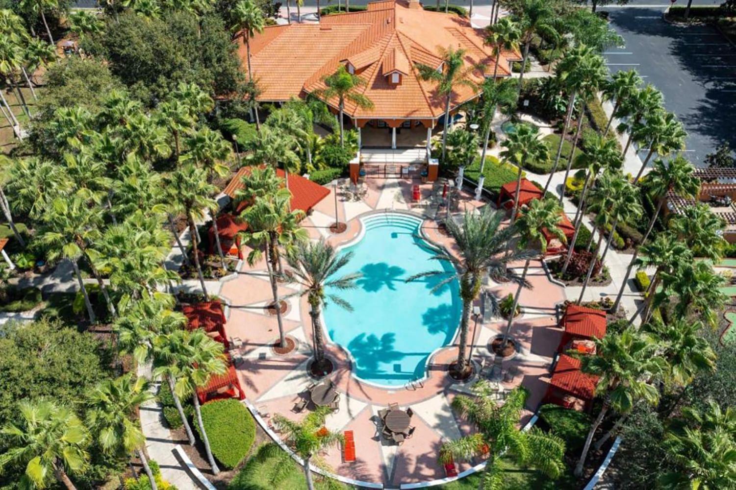 Large Spacious Home W Private Pool & Hot Tub ดาเวนพอร์ต ภายนอก รูปภาพ